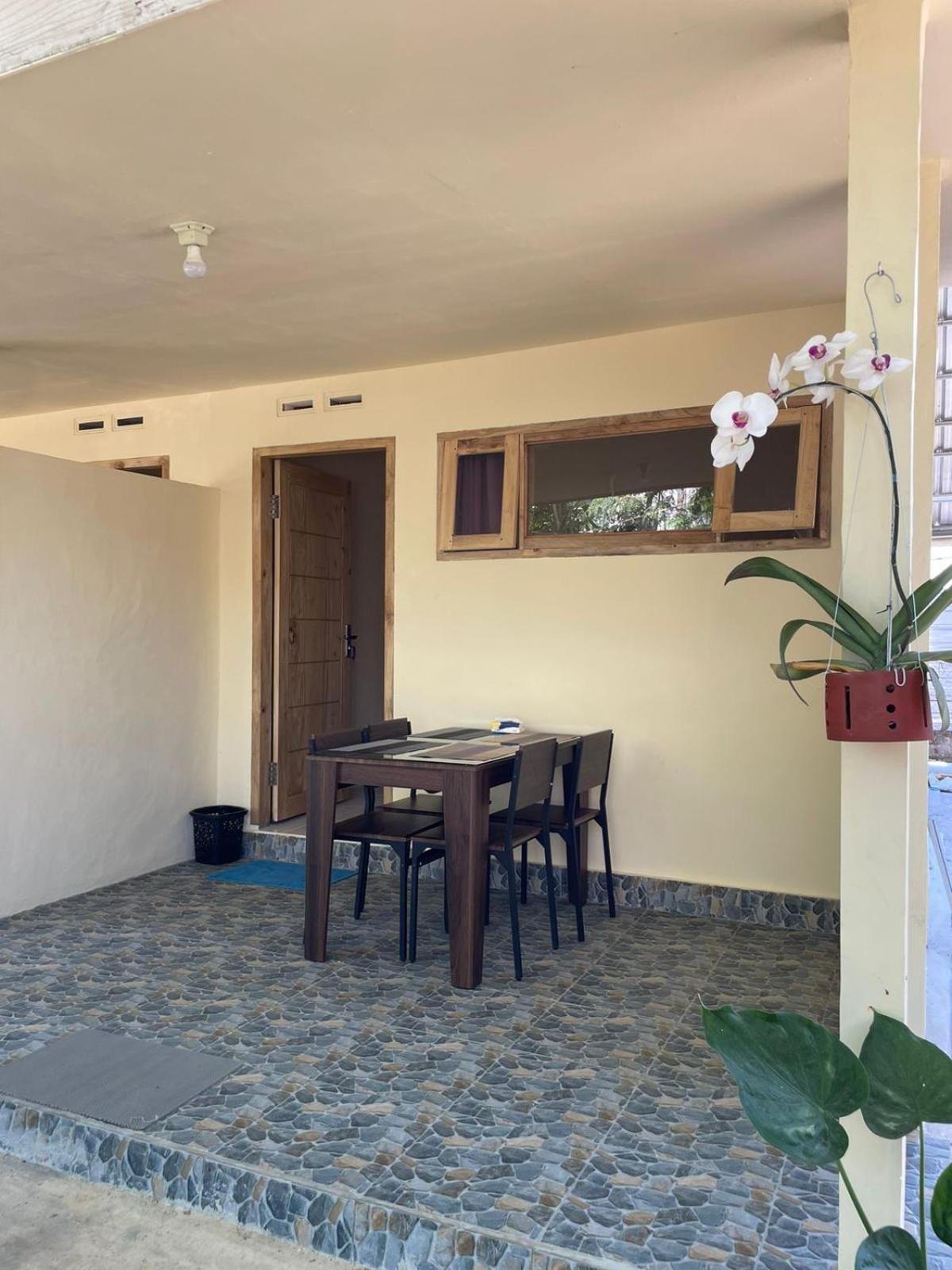 Rumah Kawan Senaru House Of Friend Zewnętrze zdjęcie