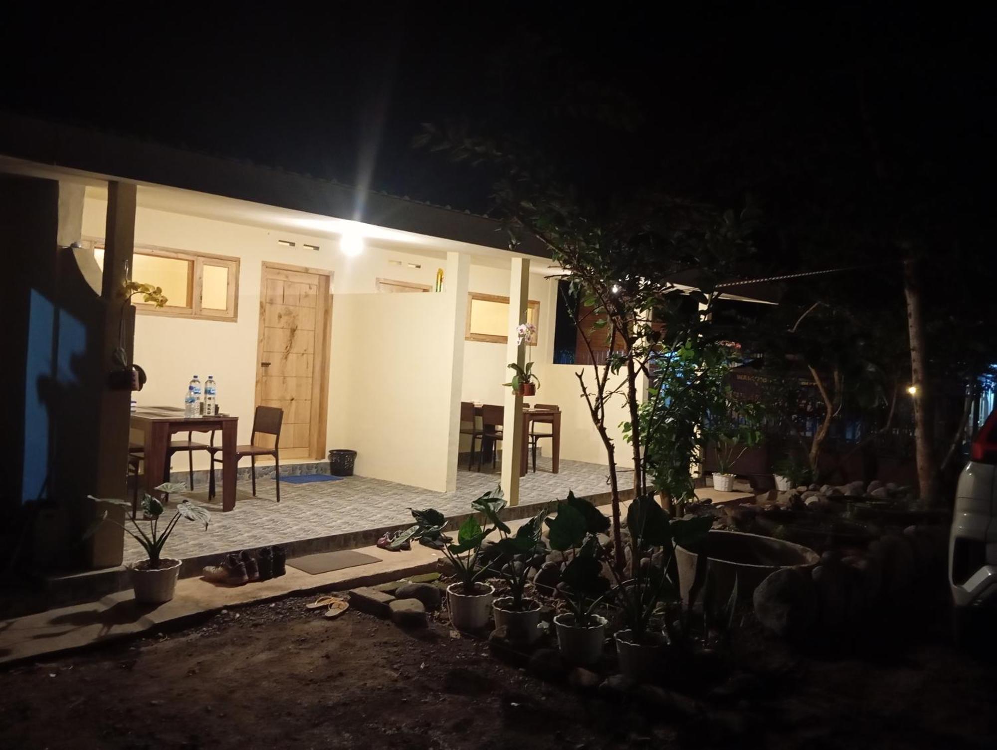 Rumah Kawan Senaru House Of Friend Zewnętrze zdjęcie