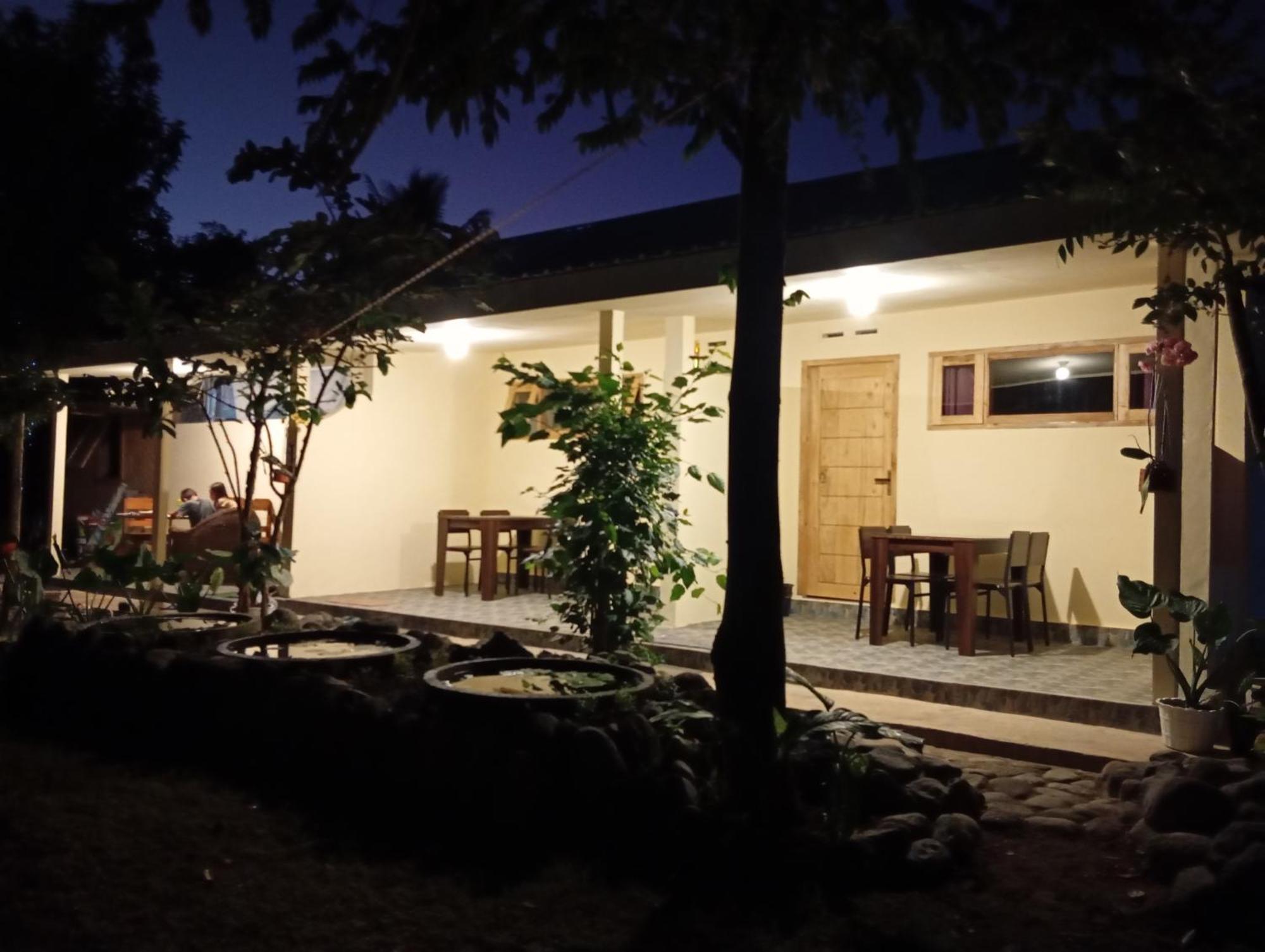 Rumah Kawan Senaru House Of Friend Zewnętrze zdjęcie